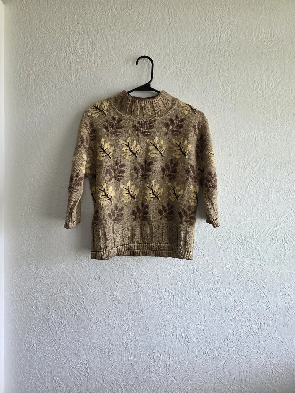 Eagles Eye Vintage Cozy Leaf Print Wool Blend Sweater in Beige and Brown